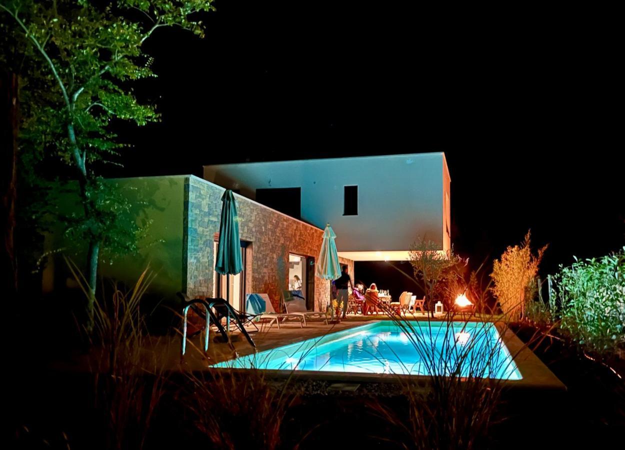 Villa Zen - With Pool & Close To The Sea Tar-Vabriga Bagian luar foto