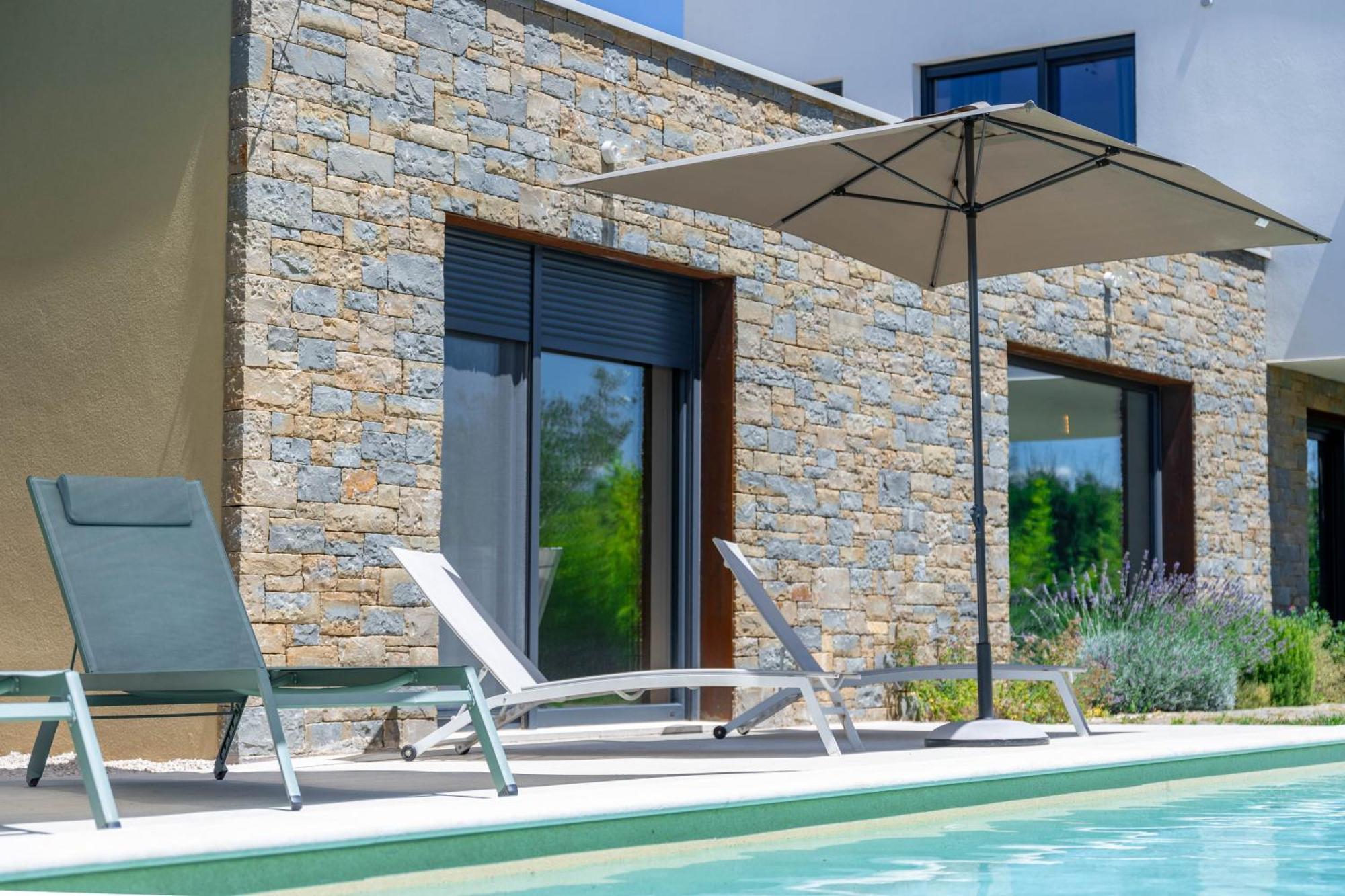 Villa Zen - With Pool & Close To The Sea Tar-Vabriga Bagian luar foto